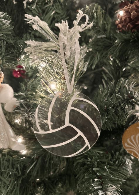 Volleyball Ornaments Diy, Volleyball Christmas Ornaments, Diy Volleyball Gifts, Volleyball Senior Night Gifts, Volleyball Ornaments, Volleyball Christmas, Senior Night Gifts, Volleyball Tips, Volleyball Gifts