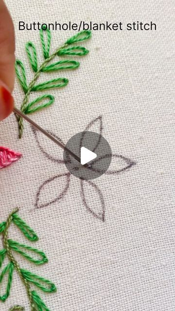 Best embroidery by Naziyajaleel on Instagram: "Double shaded blanket stitch flower embroidery ❤️❤️  #embroidery #embroidered #blanketstitch #embroiderystitches #embroiderystitch #handembroidery #handembroiderytutorial #embroideryflowers #flowerembroidery #flowerstitch" Hand Embroidered Stitches, How To Embroider Flowers, Embroidered Stitches, Embroidery Lessons, Hand Embroidery Tutorial, Punch Needle Embroidery, Blanket Stitch, Flower Embroidery, Embroidery Tutorials