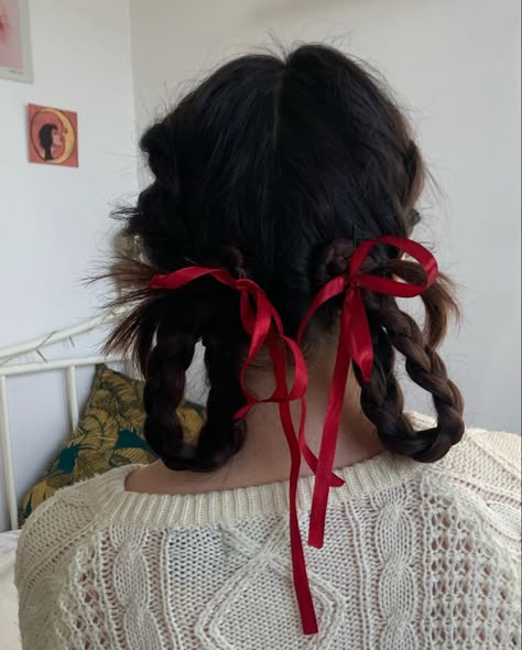 Long Red Hair, Baby Hairs, Ribbon Hairstyle, Peinados Fáciles Para Cabello Corto, Instagram Baby, Ribbon Hair, Baddie Hairstyles, Dream Hair, Aesthetic Hair