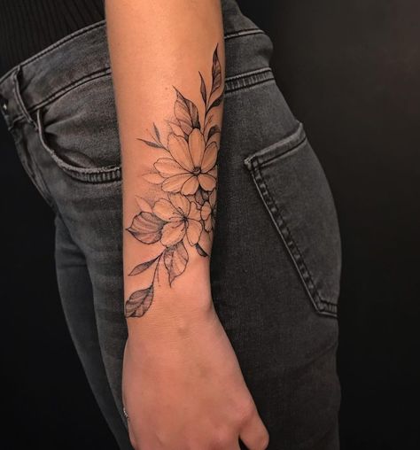 Wrap Around Wrist Tattoos, Side Wrist Tattoos, Half Sleeve Tattoos Forearm, Wrap Around Tattoo, Cuff Tattoo, Wrap Tattoo, Flower Wrist Tattoos, Forarm Tattoos, Forearm Tattoo Women