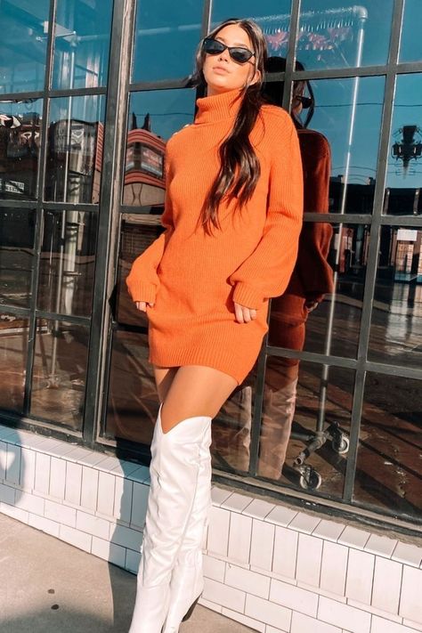 looks looksdeinverno lookscombota looksfeminino lookslaranja looksorange moda modafeminina Femininefashion fashion Orange Dress Outfits, Orange Clothes, Drag Brunch, Orange Turtleneck, Orange Sweater Dress, Orange Outfits, Colored Characters, Bright Colored Outfits, Orange Fits