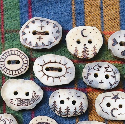 Emilia Fearnley🌲🧚🏼‍♂️🤎 on Instagram: "Buttons from deer antler🦌🤍 I made these with the upcoming @kihausfolk festival in mind, where me and my @viakareliacrafts friends will be selling our art and crafts. Come say hello if you happen to be going there! (I also listed a few buttons on Etsy and will add more in the near future) . . . . . . . . #antlerbuttons #deerantlers #bonecollector #bonecraft  #folkcraft #folkart #handmadebuttons #buttonmaker #naturecrafts #wildcrafting #primitivecrafts #oldways #käsintehty #sustainablecraft #animism #norsepagan #slowcraft #antlercarving" Antler Buttons, Button Maker, Bone Crafts, Norse Pagan, Bone Art, Art And Crafts, Primitive Crafts, Near Future, Deer Antler