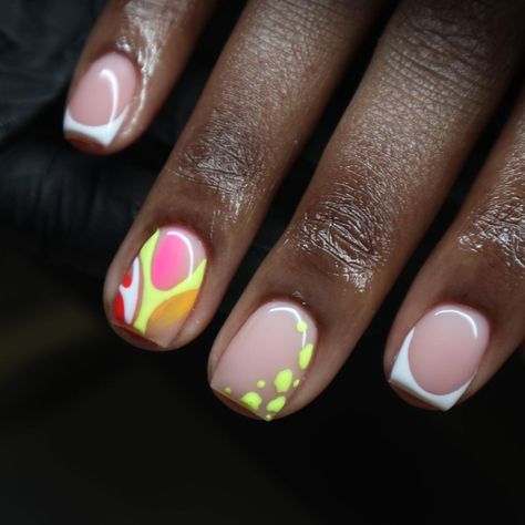 You can always count on me to throw in a sprinkle of French on a freestyle 😂😮‍💨😍 . Polygel Overlay X Tier 3 #nails #dasiab… | Instagram Design On French Nails, Natural Overlay Nails Design, One Nail Design Ideas, Natural Nail With Design, Short French Nails With Design, Nail Overlay Designs, Polygel Nails Short, Polygel Overlay Nails, Natural Nail Designs Summer