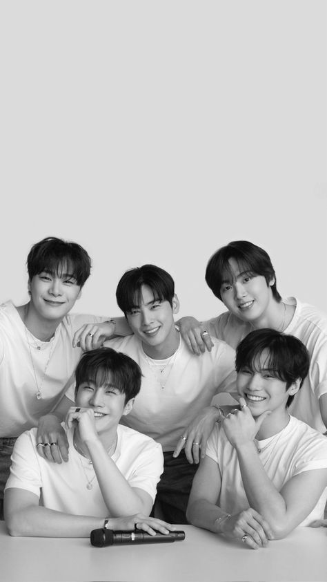 Kpop Astro Wallpaper, Astro Group Photo, Moon Bin Astro, Astro Kpop Group, Astro Group, Astro Wallpaper, Cha Eun Woo Astro, Wallpaper Kpop, Astro Kpop