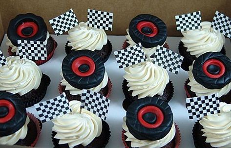 Race Car Themed Cupcakes, Racecar Themed Cake, Racecar Cupcakes Ideas, Fast One Cupcakes, Nascar Cupcakes, Race Car Cupcakes Ideas, Two Fast Cupcakes, Motorcycle Cupcakes, F1 Cupcakes