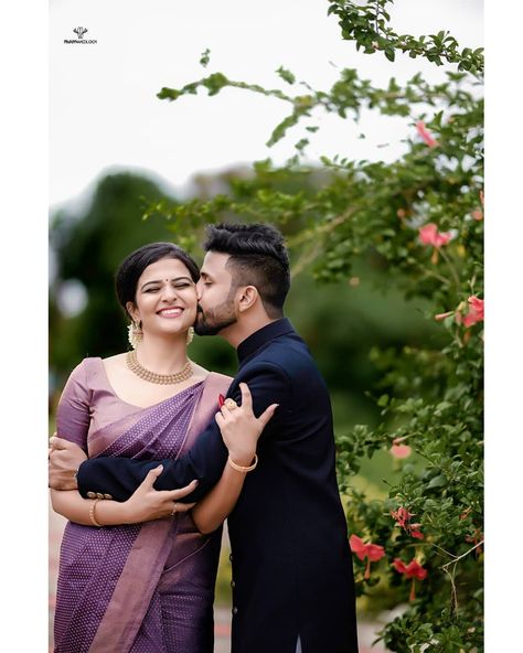 Christian Wedding Dress, Christian Bridal Saree, Engagement Saree, Christian Bride, Kerala Wedding, Couple Wedding Dress, Indian Wedding Couple Photography, Pre Wedding Photoshoot Outdoor, Indian Wedding Couple