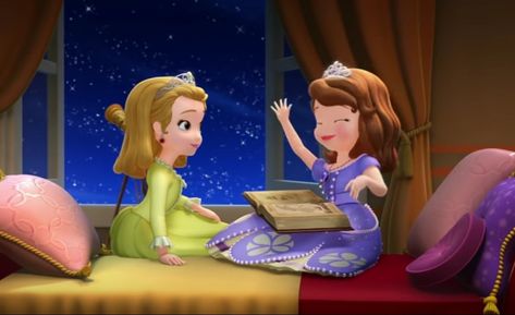 Sophia And Amber, Sofia And Amber, Best Pp, Princess Amber, Princes Sofia, Sofia The First Characters, Disney Eras, Disney Princess Sofia, Groovy Fashion