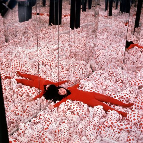 Infinity Mirror Room, Infinity Room, Yayoi Kusama Pumpkin, Eva Hesse, Hirshhorn Museum, Mirror Installation, Mirror Room, Barnett Newman, Infinity Mirror