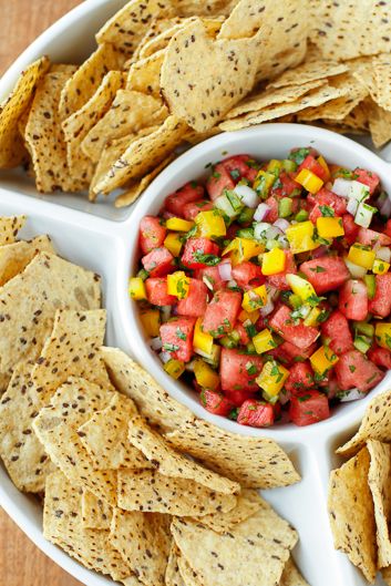 Watermelon Salsa Walmart Recipes, Watermelon Salsa Recipe, Spicy Watermelon, Summer Fruit Recipes, Salad Buffet, Watermelon Salsa, Yellow Bell Pepper, Red Watermelon, Summer Cookouts