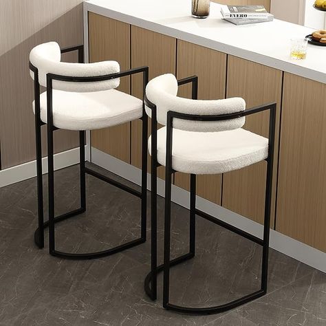 Simple and stylish design bar stools with modern look. The barrel frame with armrests gives you full support and accepts any sitting style, allowing you fully enjoy your breakfast. Modern and soft sherpa wrapped with high density, high resilience sponge, which is not easy to collapse after sitting for a long time, and prolongs the service life of the bar chair, as well as provides you comfortable sitting experience. Sherpa Bar Stool, Bar Chairs Kitchen, Barrel Bar, Kitchen Island Bar, Contemporary Bar Stools, Bar Stool Chairs, Metal Chairs, Bar Chairs, Kitchen Bar