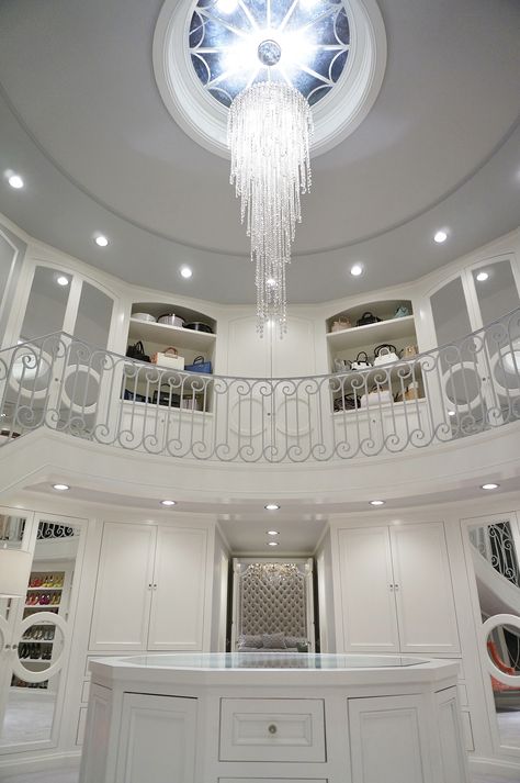 Chanel Oberlin’s Closet | Scream Queens 2 Story Closet, Mirror Closet, Contemporary Closet, Mirror Closet Doors, Dream Closet Design, Dream Closets, Door Makeover, Closet Designs, Closet Bedroom