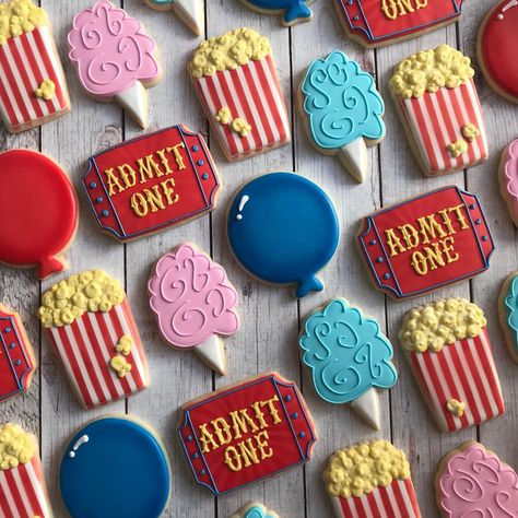 Carnival Cookies Ideas, Carnival Birthday Party Cookies, Carnival Birthday Cookies, Circus Themed Cookies, Carnival Cookies Decorated, Circus Cookies Decorated, Circus Desserts, Carnival Theme Cookies, 3 Ring Circus Birthday Party