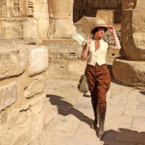 Egyptologist Fashion, Archeologist Costume, Vintage Egyptologist, Archaeologist Aesthetic, Pulp Adventure, Vintage Safari, Adventure Outfit, Adventure Aesthetic, Adventure Style