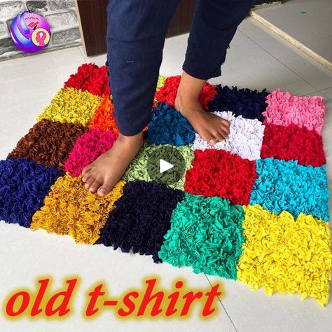 Old Tshirt Diy, Doormat Diy, Old Tshirt, Door Mat Diy, Old T Shirts, T Shirt Diy, Door Mat, Sewing Projects, At Home