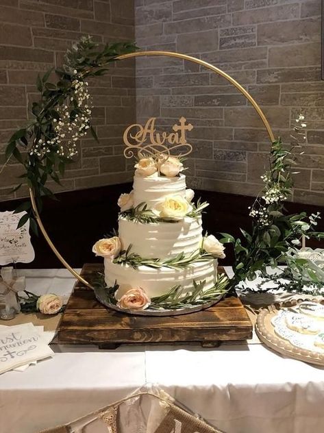 Cake Hoop Stand, Cake Hoop, Garden Wedding Cake, Wedding Cake Display, Wedding Cake Stand, Wooden Cake Stands, Wedding Hoop, Wedding Cake Table, Wooden Cake