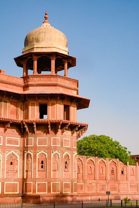 In India’s “City of Love,” kites soar over rooftops amidst the backdrop of a sandstone-red sunset. On the banks of the Yamuna River, the Taj Mahal, one of the seven wonders of the world, becomes a spectacle in pink washed in golden light. Spend at least one day here in Agra, basking in the Taj Mahal, wandering the gardens of “Baby Taj” and the marble floors of Agra Fort. Yamuna River, Seven Wonders Of The World, Agra Fort, Marble Floors, The Taj Mahal, Red Sunset, Seven Wonders, Golden Light, Marble Floor