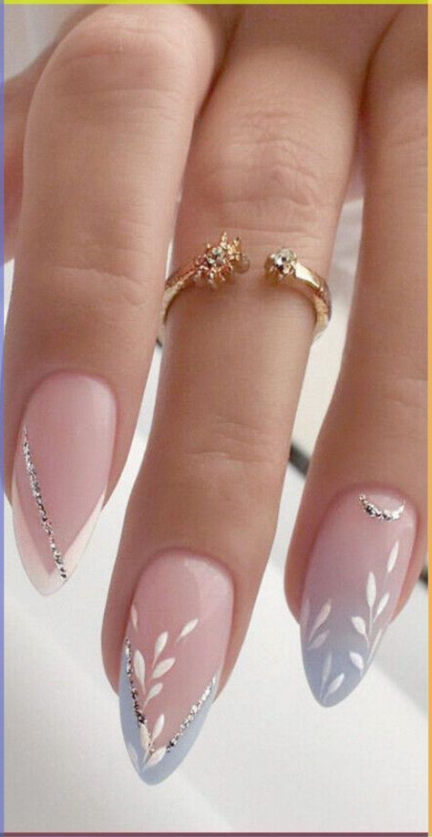 Nail Art Design French, French Ombre Designs, Nails That Stand Out, French Nail Designs With Flowers, French Classy Nails, Traditional Nails Design, Bridesmaid Wedding Nails, Ombré Nail Art, Cute Ombre Nail Designs