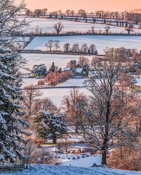 Love British Lifestyle on Instagram: "Good morning from the Cotswolds! Beautiful photos by @mrgaryellis ☺️ #cotswoldlife #cotswoldlifestyle #cotswoldliving #englishcountryside #visitengland #englishvillages #englishcottages" British Lifestyle, English Country Decor, Beautiful Places To Live, Genius Loci, Visiting England, British Countryside, Winter Scenery, The Cotswolds, English Cottage