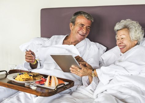 Couple having breakfast in bed | premium image by rawpixel.com Breakfast Together Couple, Old Asian Women, Couple Making Breakfast, Couple Breakfast In Bed, Vintage Bed And Breakfast Aesthetic, Breakfast In Bed Photography, Couple Eating, Old Couple, Hotel Breakfast