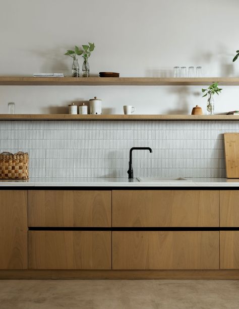 The Auburn Studio - Shibui | Habitus Living Japandi Kitchen Tiles, Japandi Kitchen Design Small Space, Modern Japandi Kitchen, Decor Kitchen Countertops, Calm Kitchen, Japandi Style Kitchen, Kitchen Counter Design, Japandi Kitchen Design, Kitchen Style Ideas