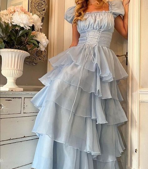 Blue Birthday Dress, Bridgerton Theme, Gown Aesthetic, Fairy Things, Cake Ball, Prom Dress Inspo, Hoco Dress, Fancy Dresses Long, Blue Tulle