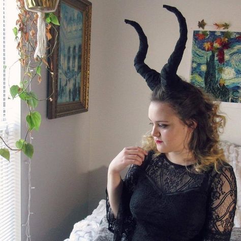 Diy Maleficent Horns by Cheryl Maleficent Horns Diy, Diy Maleficent Horns, Costume Horns, Maleficent Horns, Diy Cans, How To Make Diy, Maleficent, Diy Hacks, Diy Costumes