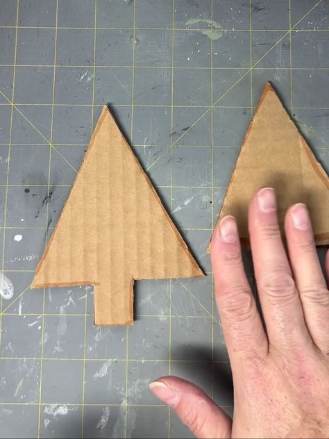 Cardboard And Yarn Christmas Tree, Twine Wrapped Christmas Tree, Card Board Christmas Tree, Yarn Covered Christmas Tree, Cardboard Christmas Tree Ornaments, Cardboard Christmas Ornaments Diy, Cardboard Christmas Tree Craft, Cardboard Christmas Tree Diy, Christmas Carving Ideas