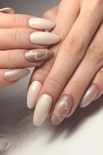 Wow Wedding Nail Ideas ★ nail ideas white nude beige with hearts paints elstile.nails Ongles Beiges, Beige Nails Design, Simple Wedding Nails, Wow Nails, Gel Nails At Home, Nude Nail Designs, Short Almond, Beige Nails, Almond Nails Designs