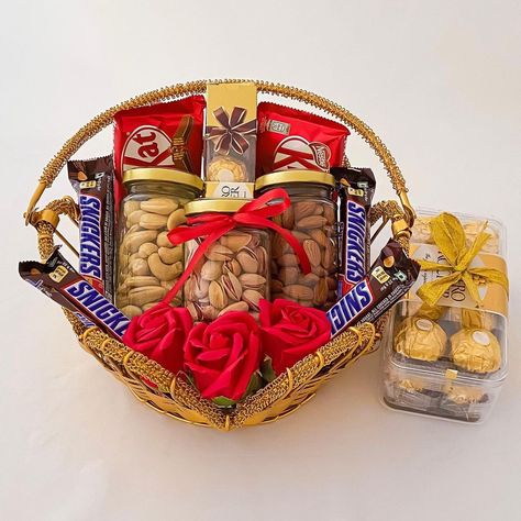 Nuts Hamper Ideas, Lohri Festival, Gifts Hamper, Snickers Chocolate, Chocolate Delivery, Thali Decoration, Diwali Gift Hampers, Hamper Ideas, Apology Gifts