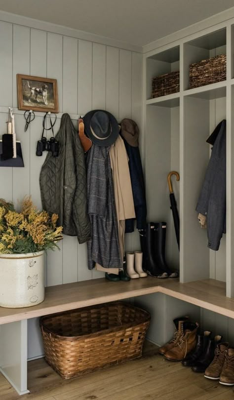 Entrance Way Storage Ideas, British Mudroom, Farmhouse Boot Room, Styling Mudroom, European Mudroom, English Cottage Mudroom, Mudroom Ideas Entryway Farmhouse, Boot Room Ideas Entrance, Victorian Mudroom