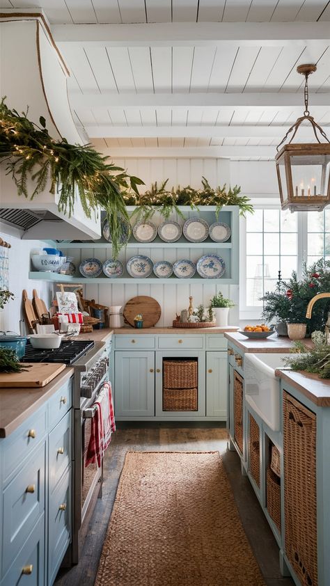 20 Coastal Cottage Kitchens in Festive Splendor East Coast Cottage Interiors, Cape Cod Style Kitchen, English Seaside Cottage Interior, Coastal Cottage Interior Design, Costal Cottage House Interior, Coastal Cottage Aesthetic, Southern Kitchen Ideas, Kitchen Window To Living Room, English Seaside Cottage