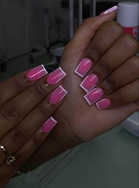 Different French Manicure Ideas Square, Dark Pink Acrylic Nails, Dark Pink Nails Acrylic, Pink And Black Nails Short, Nails Acrylic Designs Unique, Hot Pink And Black Nails Acrylics, Pink Gel Nails Ideas, Black And Hot Pink Nails, Short Hot Pink Nails