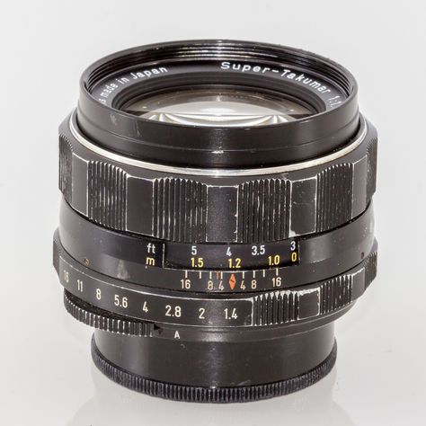 Vintage Lenses Photography, Vintage Camera Lens, 50mm Photography, Canon Dslr Camera, Camera Design, Nude Artwork, Photo Lens, Vintage Lenses, Viking Helmet