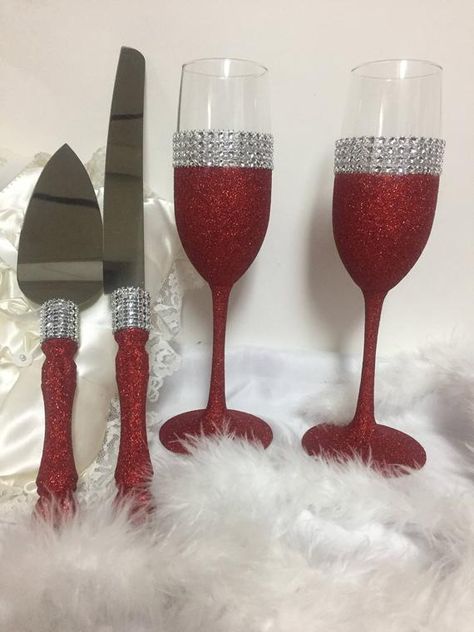 Red glitter cake server red toasting flutes champagne | Etsy Red Glitter Cake, Wedding Centerpieces Diy Red, Champagne Flutes Wedding, Wine Glasses Wedding, Glitter Wine Glasses, Wedding Wine Glasses, Diy Wine Glasses, Silver Cake, Decorated Wine Glasses