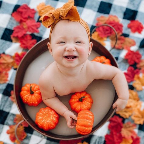 Diy 8 Month Old Photoshoot, Diy Baby Fall Photoshoot, Pumpkin Milk Bath Pictures, Diy Fall Baby Photo Shoot, Outside Baby Photoshoot, Fall Milk Bath Baby, Fall Milk Bath Photography, Fall Baby Photoshoot Boys, October Baby Photoshoot