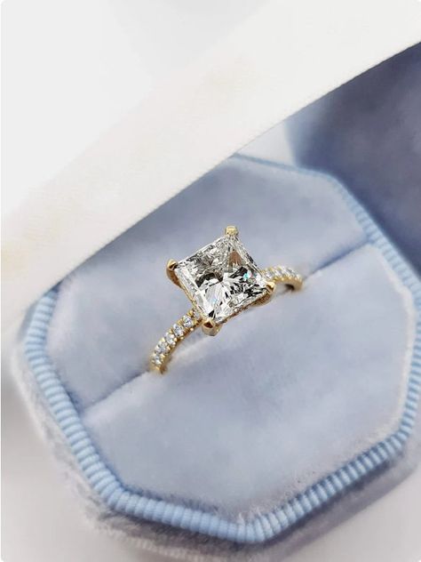 Princess Cut Engagement Rings Gold, Engagement Rings Halo Princess Cut, Engagement Rin, Wedding Rings Princess Cut, Engagement Rings Princess, Cute Engagement Rings, Future Engagement Rings, Rings Women, Classy And Elegant