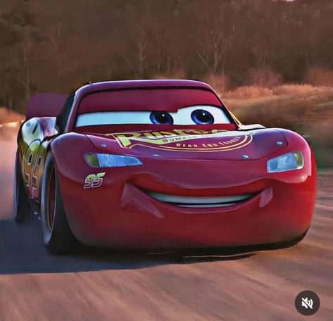 Cars The Movie, Lightning Mcqueen Pfp, Mcqueen Cars Wallpaper, Lightning Mcqueen Aesthetic, Cars Lightning Mcqueen Wallpaper, Doc From Cars, Cars Mater, Cars Lightning Mcqueen, Cars Animated