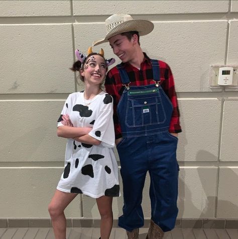 Cow And Cowboy Couple Costume, Last Minute Couple Costume Ideas, Cow And Cowboy Costume, Animal Couple Costumes, Cow Couple Costume, Cow And Farmer Costume Halloween, 2024 Couples Costumes, Simple Couple Costumes Last Minute, Cowboy Cowgirl Couple Costume