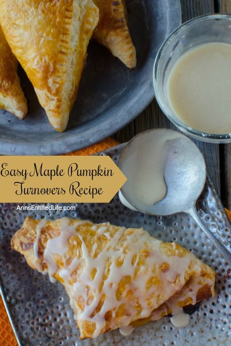 Easy Maple Pumpkin Turnovers Recipe Pumpkin Turnovers, Turkey Desserts, Easy Holiday Treats, Turnover Recipes, Maple Pumpkin, Thanksgiving Treats, Holiday Breakfast, Easy Thanksgiving, Fall Treats