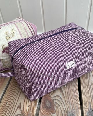 Toilet Bag Diy, Syprosjekter For Nybegynnere, Diy Sy, Diy Toilet, Love Sewing, Sewing Bag, Diy Bag, Diy Sewing, Diy Clothes