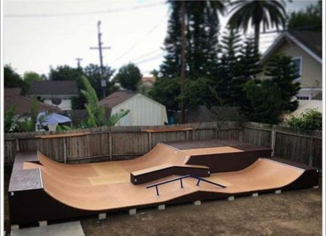 Nice Backyard Funland Skate Rail, Diy Skatepark, Skate Wallpaper, Bmx Ramps, Backyard Skatepark, Skateboard Furniture, Skatepark Design, Mini Ramp, Skate Ramps