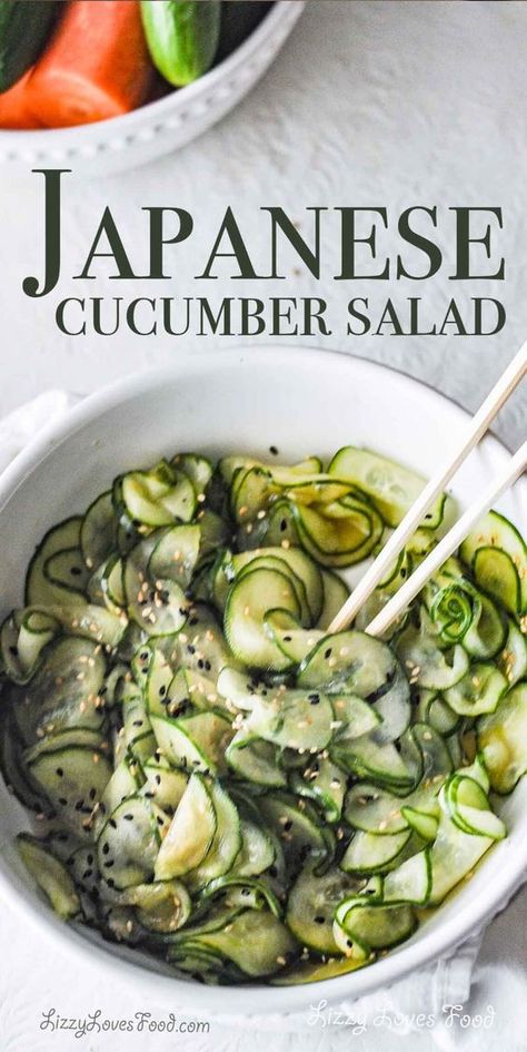 The Japanese cucumber salad, known as "Sunomono," is a light and refreshing side dish commonly served in Japanese cuisine. It's refreshing and crunchy and makes a perfect accompaniment to any meal. Japanese Food Side Dish, Cucumber Sides, Sunomono Salad, Japanese Cucumber Salad, Korean Cucumber Salad, French Appetizers, Spicy Cucumber, Japanese Salad, Side Dishes For Salmon