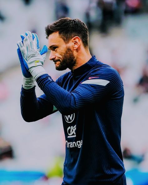 Football France, Hugo Lloris, France Team, France Football, Girly Stuff, Football Players, Girly Things, Football, France