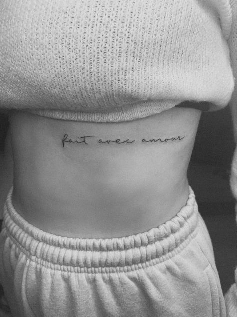 my tattoo meaning ‘made with love’ translated into french Strength In French Tattoo, Small Text Tattoo French, Breathe In French Tattoo, Self Love In French Tattoo, Minimalist French Tattoo, French Meaningful Tattoos, Made With Love Tattoo Lower Back, French Words Tattoo For Women, Tattoo Ideas Female French