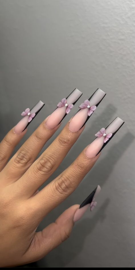 Basic Baddie Nails Medium, 2024 Acrylic Nail Designs, Nail Interior Design, Aesthetic Nail Pics, Basic Nail Sets, Nail Ideas 2024, Long French Tip Nails With Design, Trendy Baddie Nails, Nail Inspo Stiletto