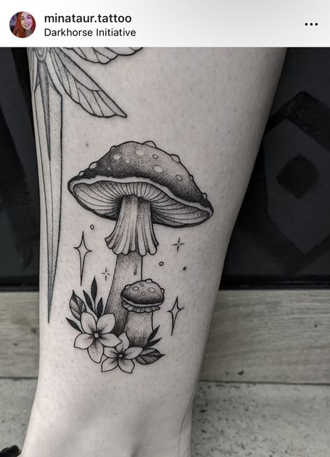 Liberty Cap Mushroom Tattoo, Realistic Mushroom Tattoo, Spooky Mushroom Tattoo, Black And White Mushroom Tattoo, Toadstool Tattoo, Mushroom Scene Tattoo, Flowers Mushrooms Tattoo, Tattoo Mushroom Trippy, Mushroomtattoo Ideas