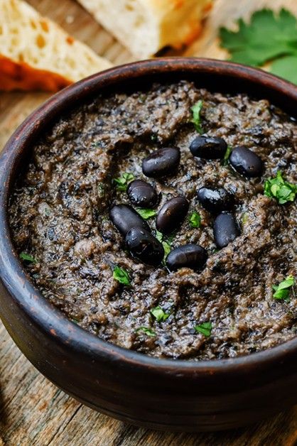 Black Bean Hummus Recipe, Black Bean Dip Recipe, Cottage Cheese Dip, Pita Crackers, Black Bean Hummus, Bean Hummus, Bean Dip Recipes, Baked Tortilla Chips, Black Bean Dip