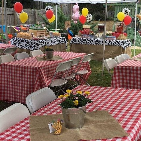 Any Reason To Plan LLC on Instagram: “Old McDonald Birthday Party.🐮 . . . #oldmcdonald #partytheme #party #kidsparty #animals #partyplanner #themedparty #childrenbirthdayparty…” Mcdonald Birthday Party, Old Mcdonald Birthday Party, Old Macdonald Birthday, Mcdonalds Birthday Party, Cowboy Themed Birthday Party, Kids Party Venues, Old Mcdonald, Barnyard Birthday Party, Old Macdonald