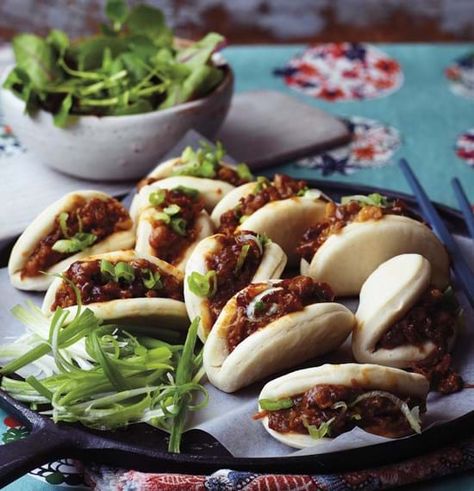 Korean Style Beef Brisket Korean Beef Bao Buns, Beef Boa Buns, Korean Beef Brisket, Korean Brisket Recipes, Bao Buns Recipe Beef, Bao Bun Filling Ideas, Asian Brisket, Bao Buns Filling, Beef Bao Buns