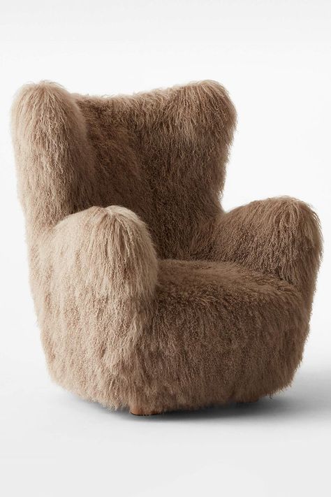 This truly attention-grabbing wing chair is crafted from 100% humanely-sourced Mongolian sheepskin wool fleece that is ultra soft and luxurious to sit upon. Fuzzy Chair, Marble Bistro Table, Fur Chair, Sheepskin Chair, Chair Options, Chair And Ottoman Set, Grey Dining, Reading Chair, Ottoman Set